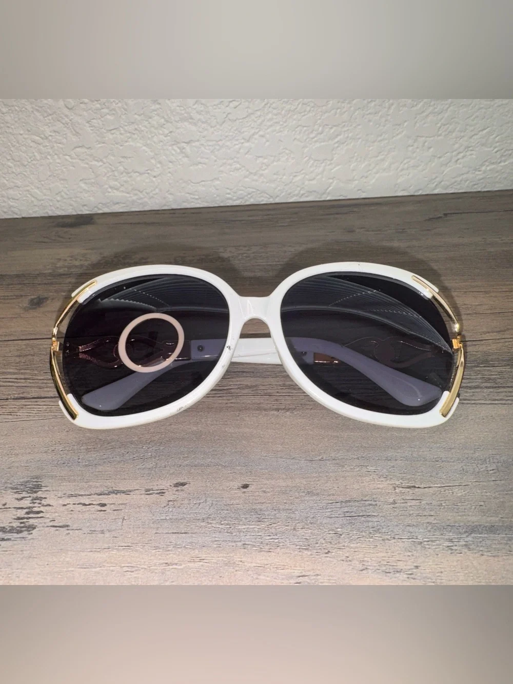 Women's White Sunglasses with Gold Decorative Chain Accent